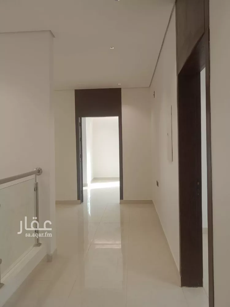 فيلا للبيع في شارع عمر بن الحبيب, حي الجنادرية, مدينة الرياض, منطقة الرياض 6