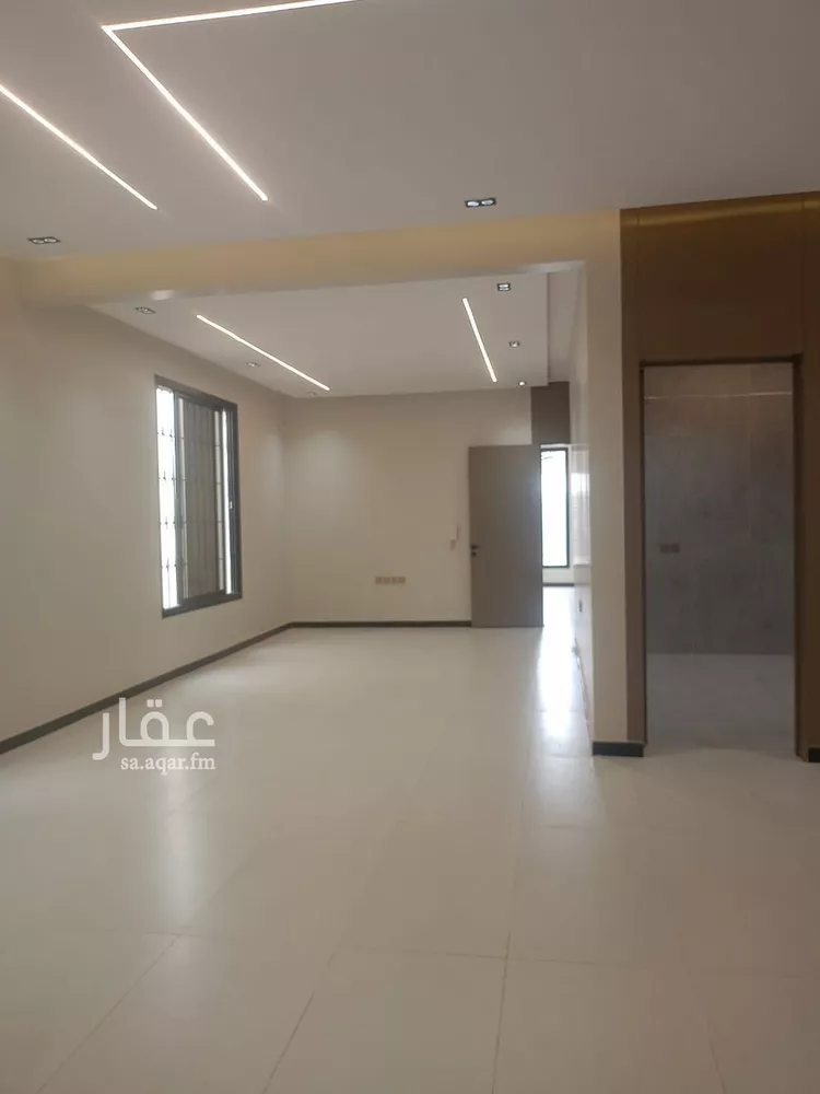 Floor for Sale in Riyadh Al Janadriyah