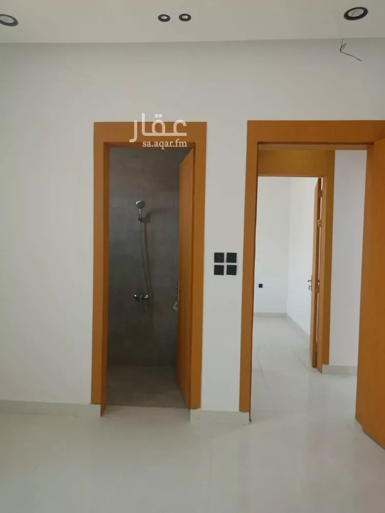 دور للبيع في شارع الضياء, حي الجنادرية, مدينة الرياض, منطقة الرياض 9