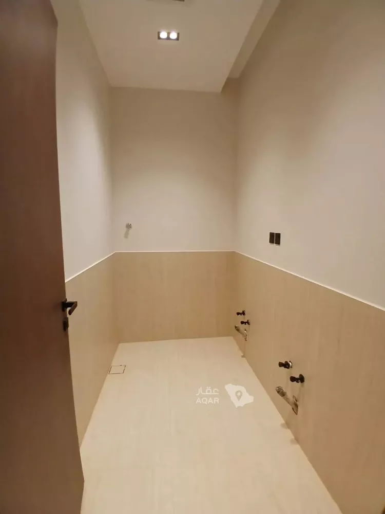 Floor for Sale in Riyadh An Nahdah 8