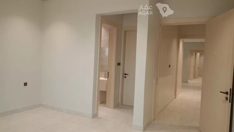 Floor for Sale in Riyadh Ar Rimal 5