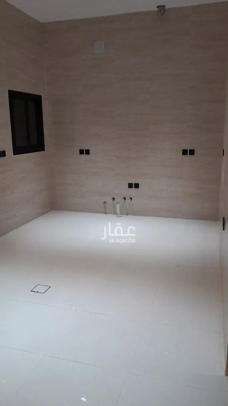 دور للبيع في شارع المحدار, حي المعيزيلة, مدينة الرياض, منطقة الرياض صورة 5