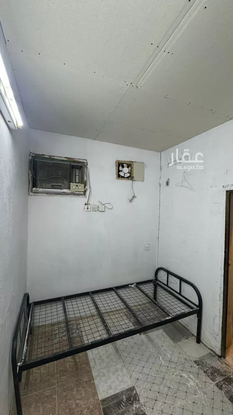 غرفة للإيجار في شارع الطرماح بن حكيم, حي الملك فيصل, مدينة الرياض, منطقة الرياض صورة 2
