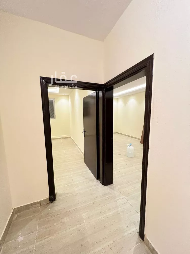 شقة للإيجار في شارع زيد بن ثابت, حي الملز, مدينة الرياض, منطقة الرياض صورة 4