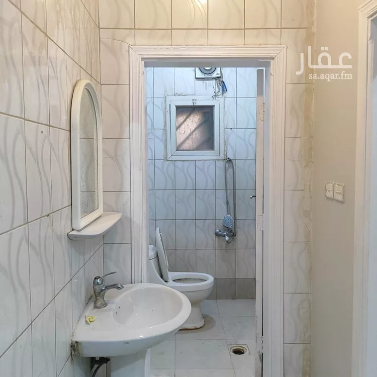 شقة للإيجار في شارع قس بن ساعدة, حي الملك فيصل, مدينة الرياض, منطقة الرياض صورة 4