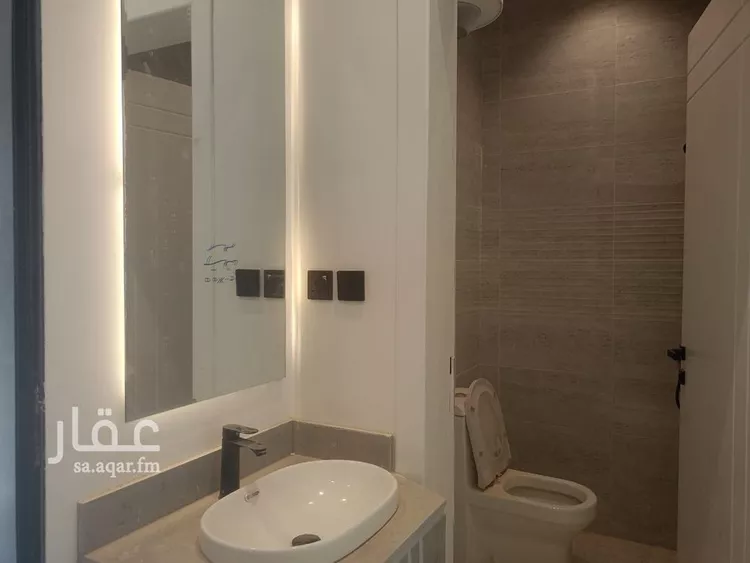 شقة للبيع في شارع خريص, حي الجنادرية, مدينة الرياض, منطقة الرياض 14