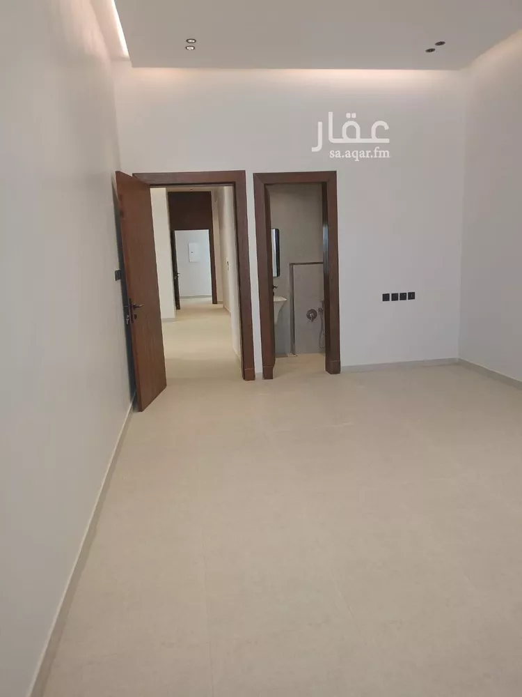 فيلا للبيع في شارع رشيد الدين الصورى, حي الجنادرية, مدينة الرياض, منطقة الرياض صورة 4