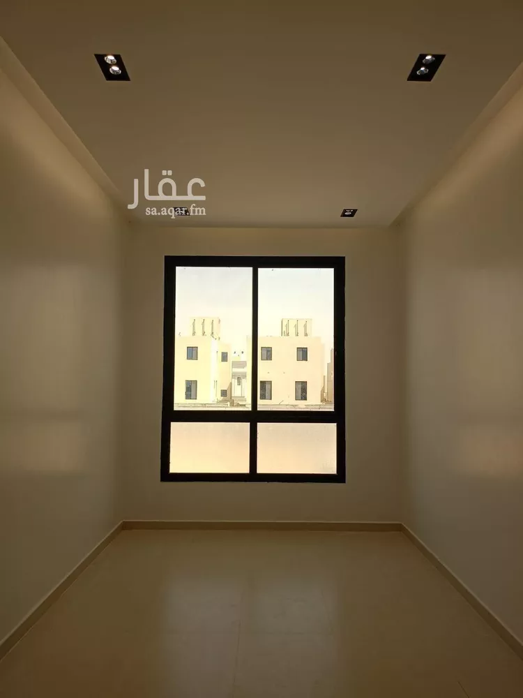 Floor for Sale in Riyadh Al Janadriyah 10