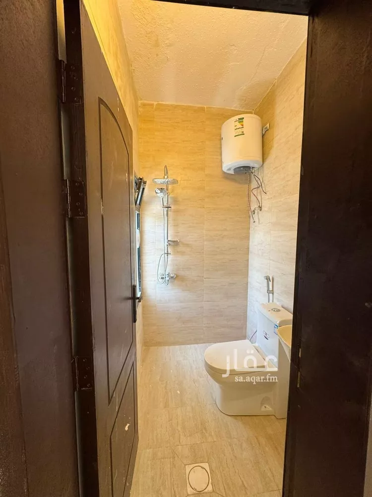 عمارة للإيجار في شارع عبادة بن الصامت, حي الروضة, مدينة الرياض, منطقة الرياض 9