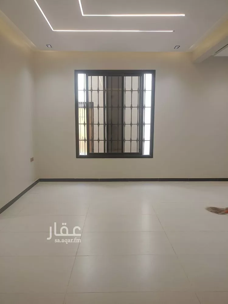 Floor for Sale in Riyadh Al Janadriyah صورة 4