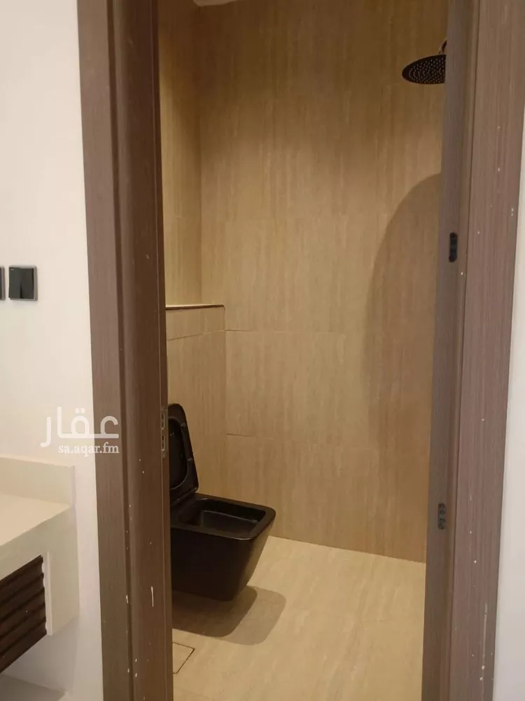 دور للبيع في شارع خريص, حي الجنادرية, مدينة الرياض, منطقة الرياض 13