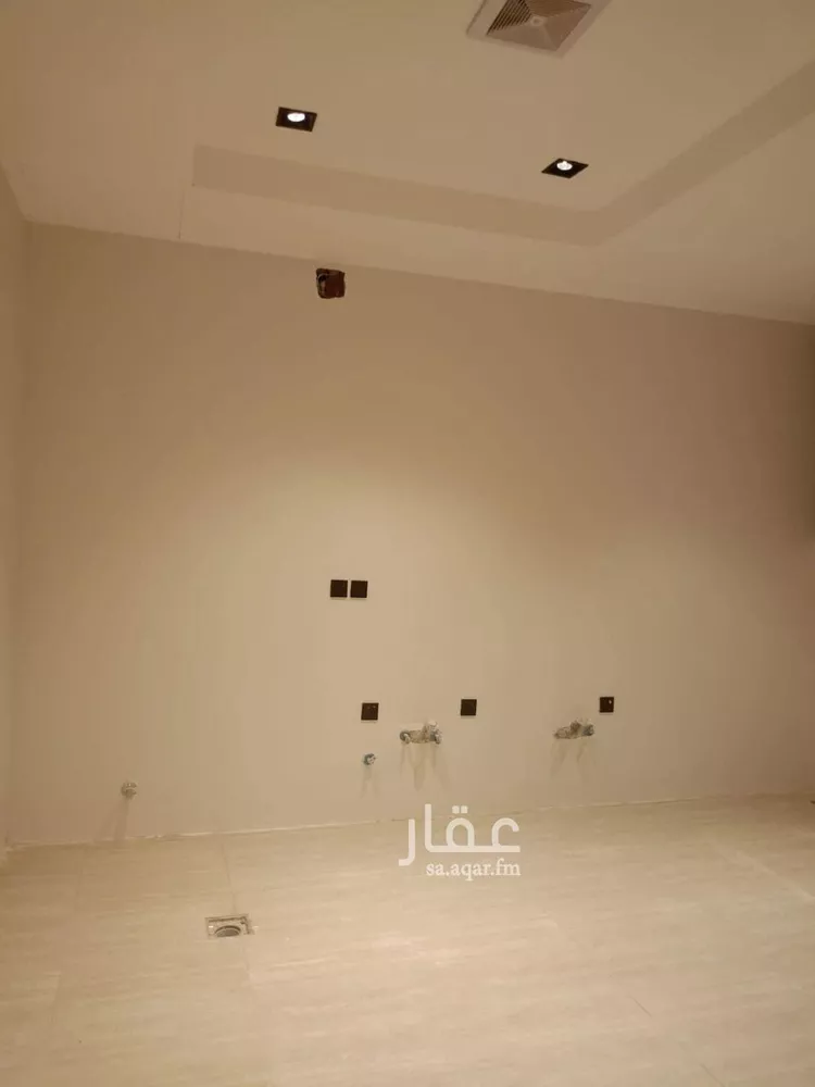 دور للبيع في شارع خريص, حي الجنادرية, مدينة الرياض, منطقة الرياض 12