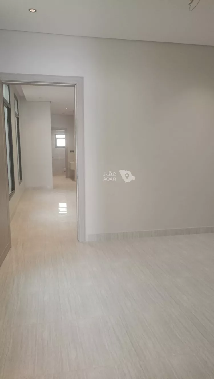 Floor for Sale in Riyadh Ar Rimal 9