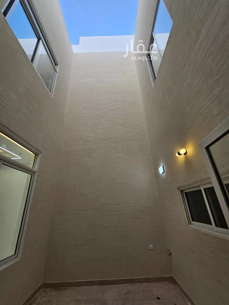فيلا للبيع في شارع الكمابن طلحه, حي نبلاء, مدينة المدينة المنورة, منطقة المدينة المنورة صورة 5