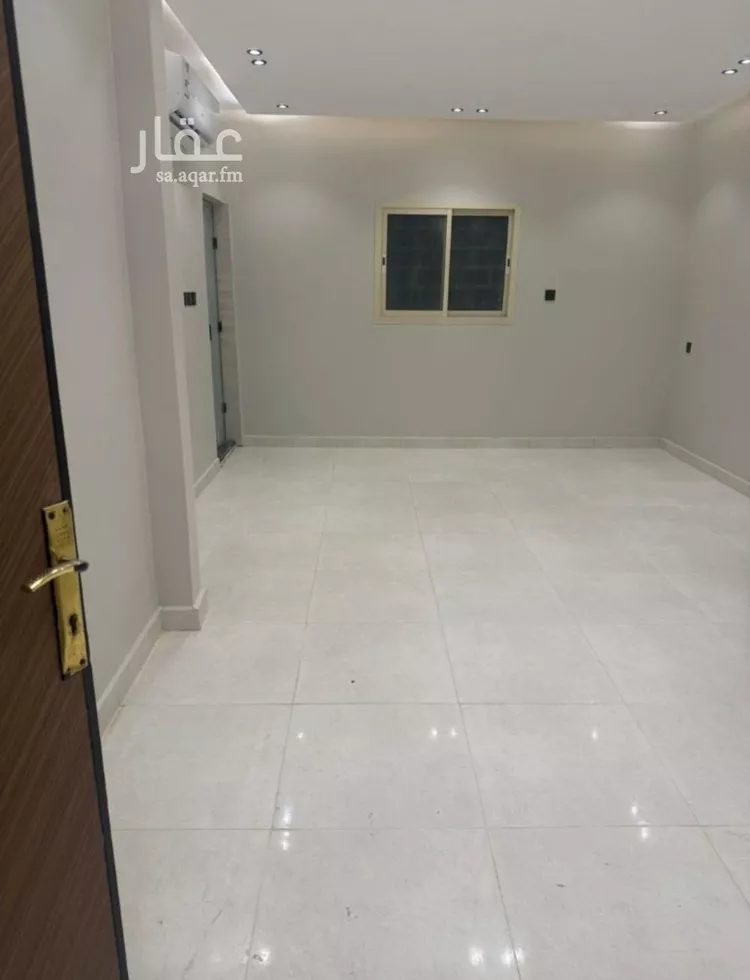 شقة للإيجار في شارع إسماعيل بن مبارك, حي الإزدهار, مدينة الرياض, منطقة الرياض صورة 2