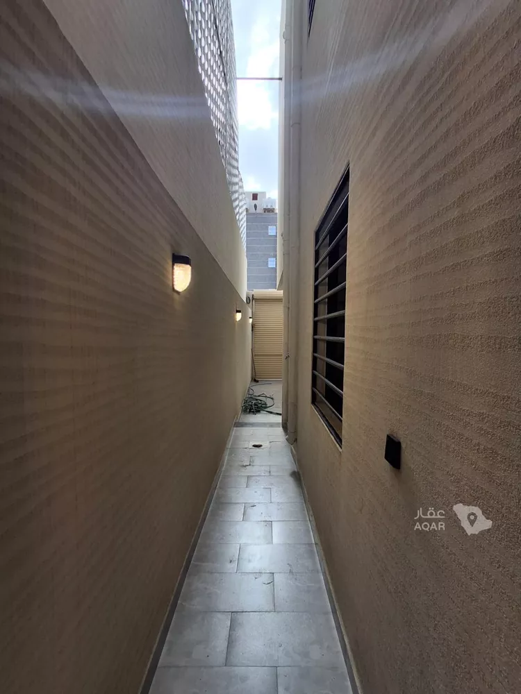 Apartment for Sale in Khamis Mushait Ar Rabie 7
