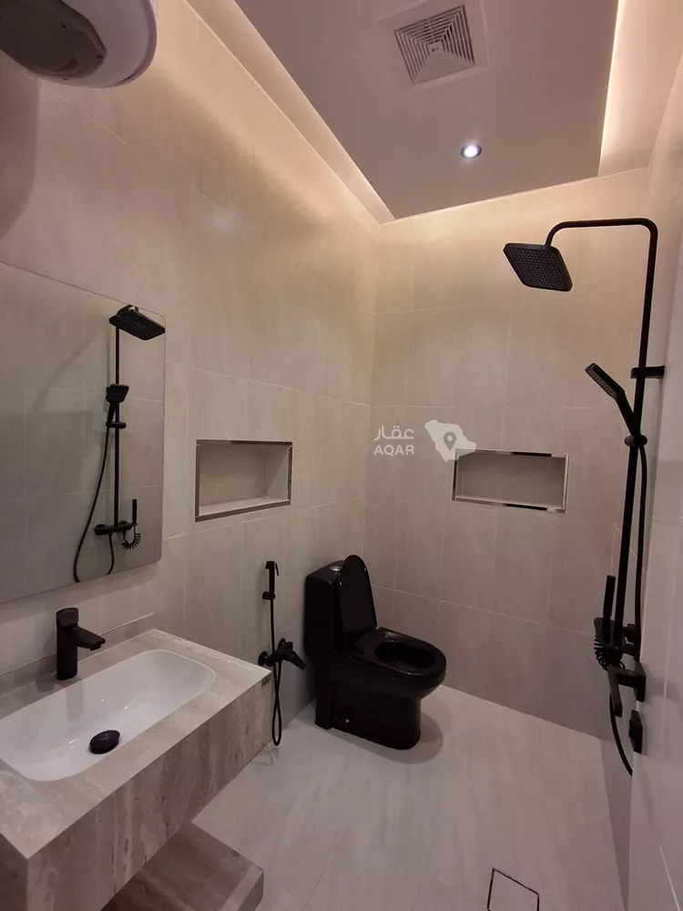 Apartment for Sale in Khamis Mushait Ar Rabie 17