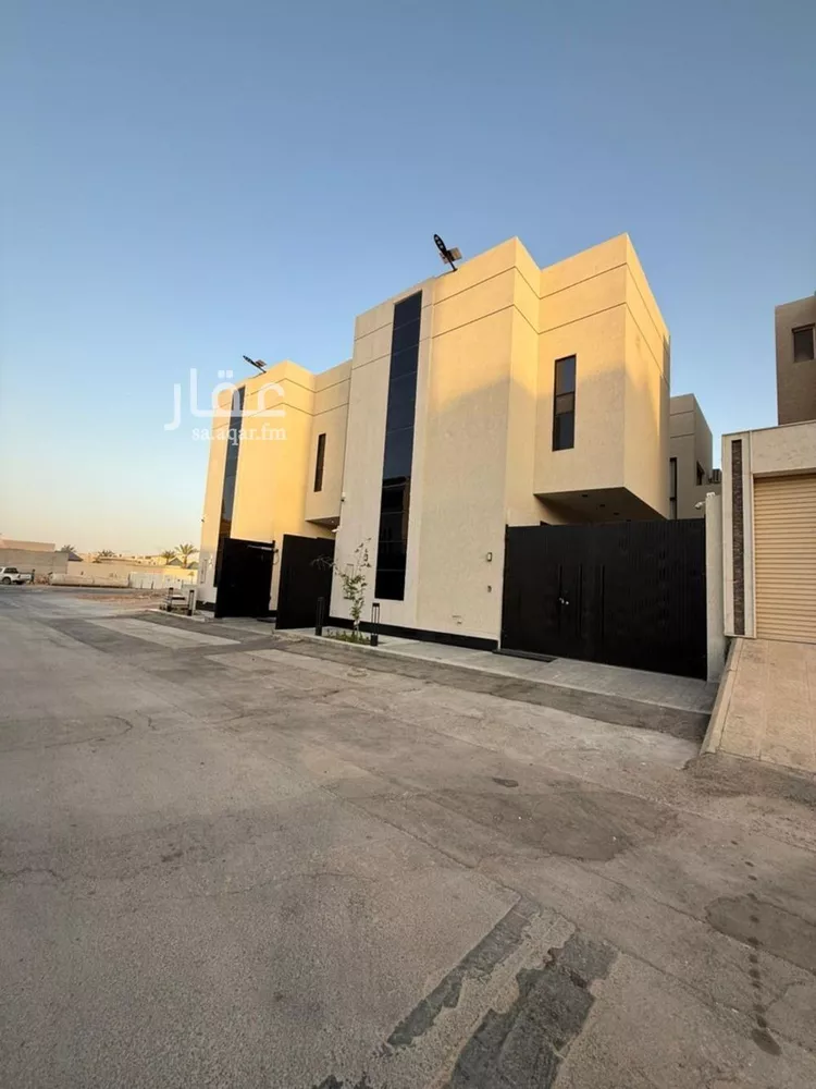 فيلا للبيع في شارع عبداللطيف بن المبارك, حي المهدية, مدينة الرياض, منطقة الرياض صورة 2