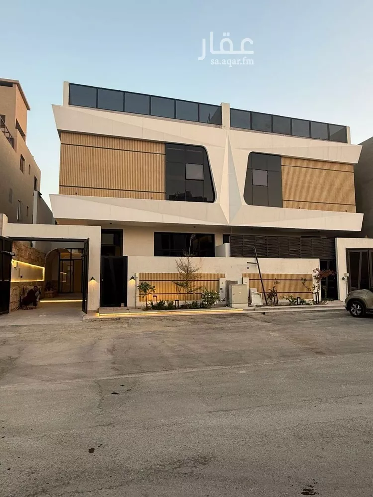 فيلا للبيع في شارع أحمد بن قطرب, حي المهدية, مدينة الرياض, منطقة الرياض صورة 2