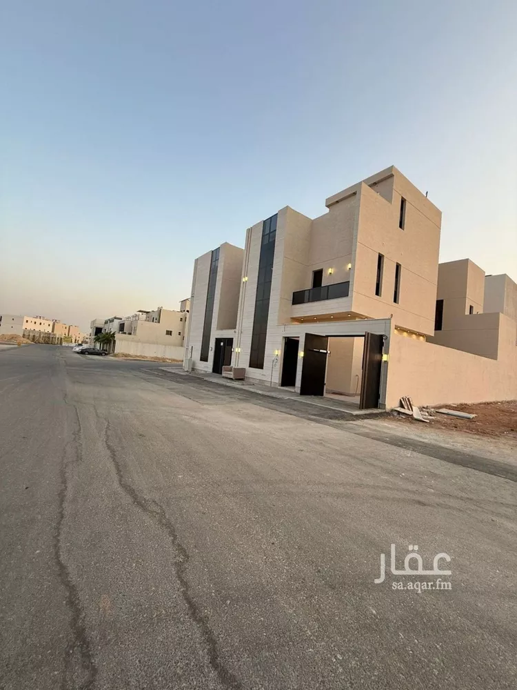 فيلا للبيع في شارع أحمد الكازروني, حي المهدية, مدينة الرياض, منطقة الرياض صورة 4