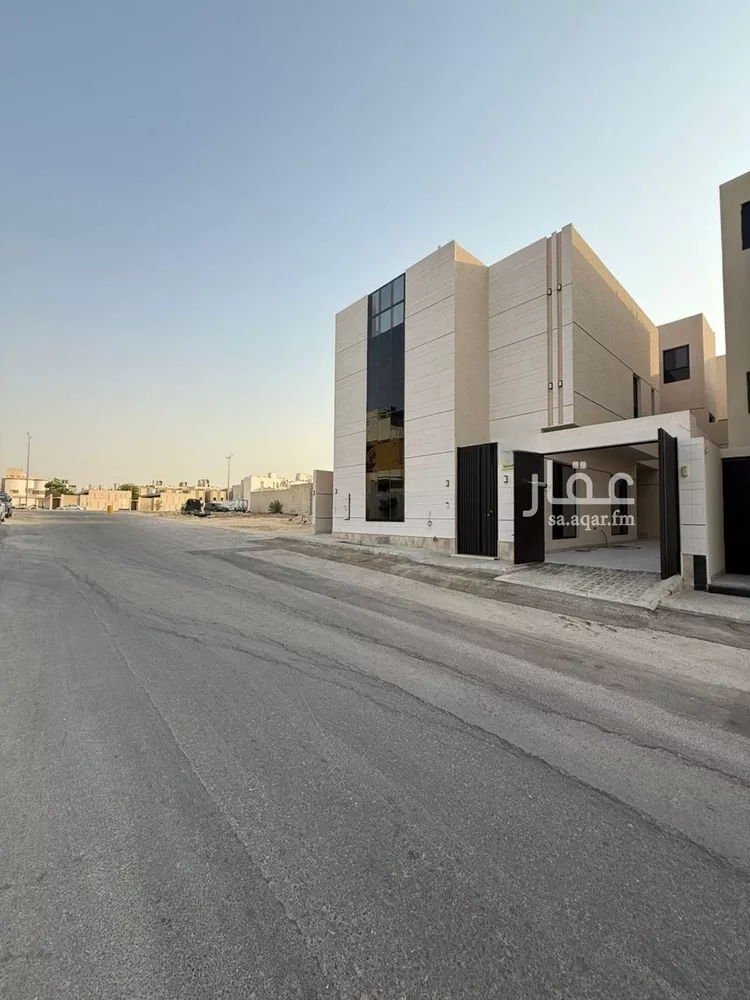 فيلا للبيع في شارع أحمد الكازروني, حي المهدية, مدينة الرياض, منطقة الرياض صورة 3