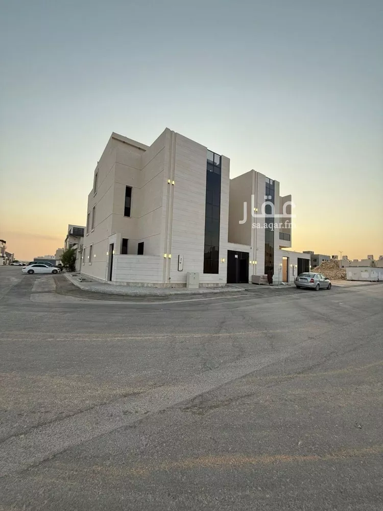 فيلا للبيع في شارع أحمد الكازروني, حي المهدية, مدينة الرياض, منطقة الرياض صورة 5