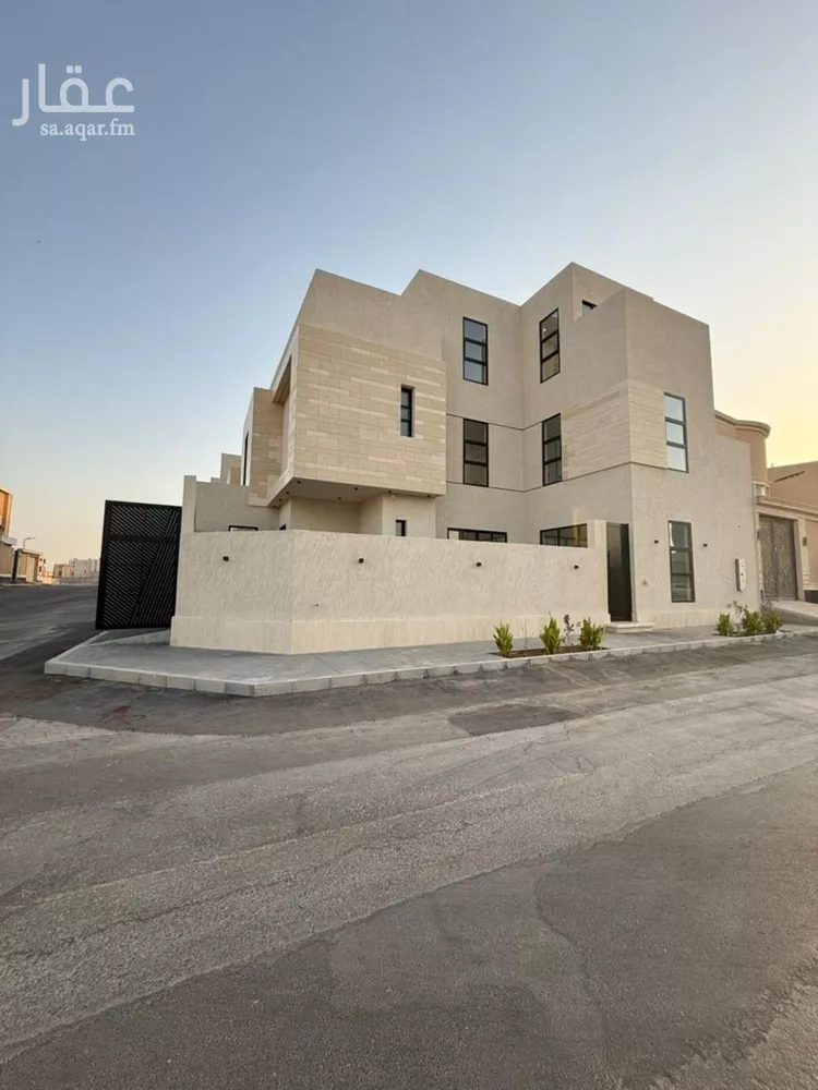 فيلا للبيع في شارع عفيف الدين الثقفي, حي المهدية, مدينة الرياض, منطقة الرياض صورة 2
