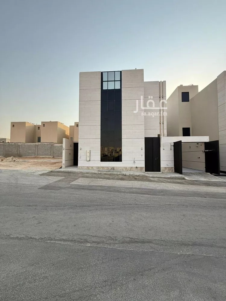 فيلا للبيع في شارع أحمد الكازروني, حي المهدية, مدينة الرياض, منطقة الرياض صورة 2