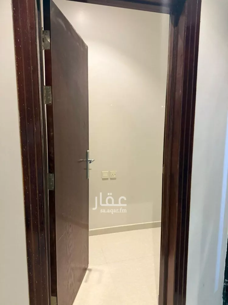 شقة للإيجار في شارع سعد الله بن مجالد, حي المهدية, مدينة الرياض, منطقة الرياض صورة 3