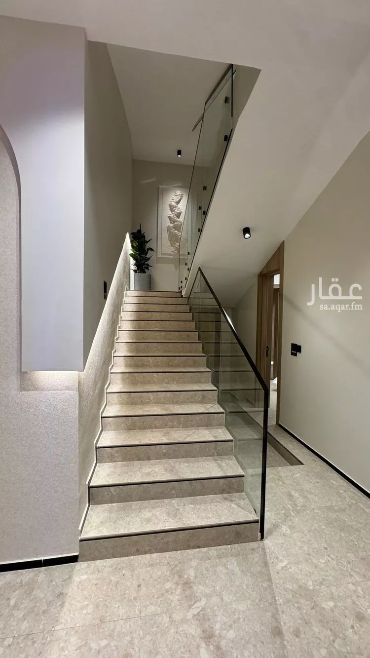 فيلا للبيع في شارع الإمام الأوزاعي, حي طويق, مدينة الرياض, منطقة الرياض صورة 4