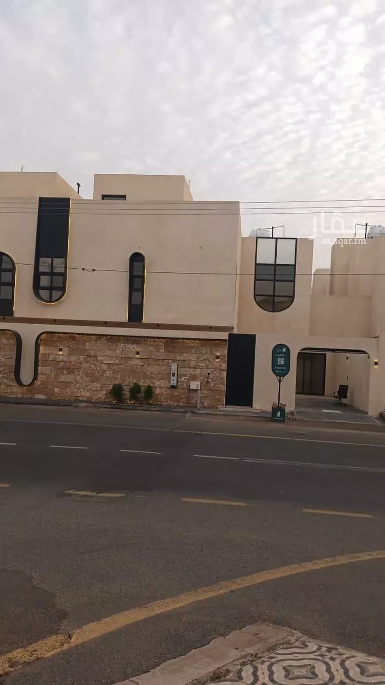 فيلا للبيع في شارع أبي الفتح السعدي, حي النقرة, مدينة حائل, منطقة حائل صورة 3