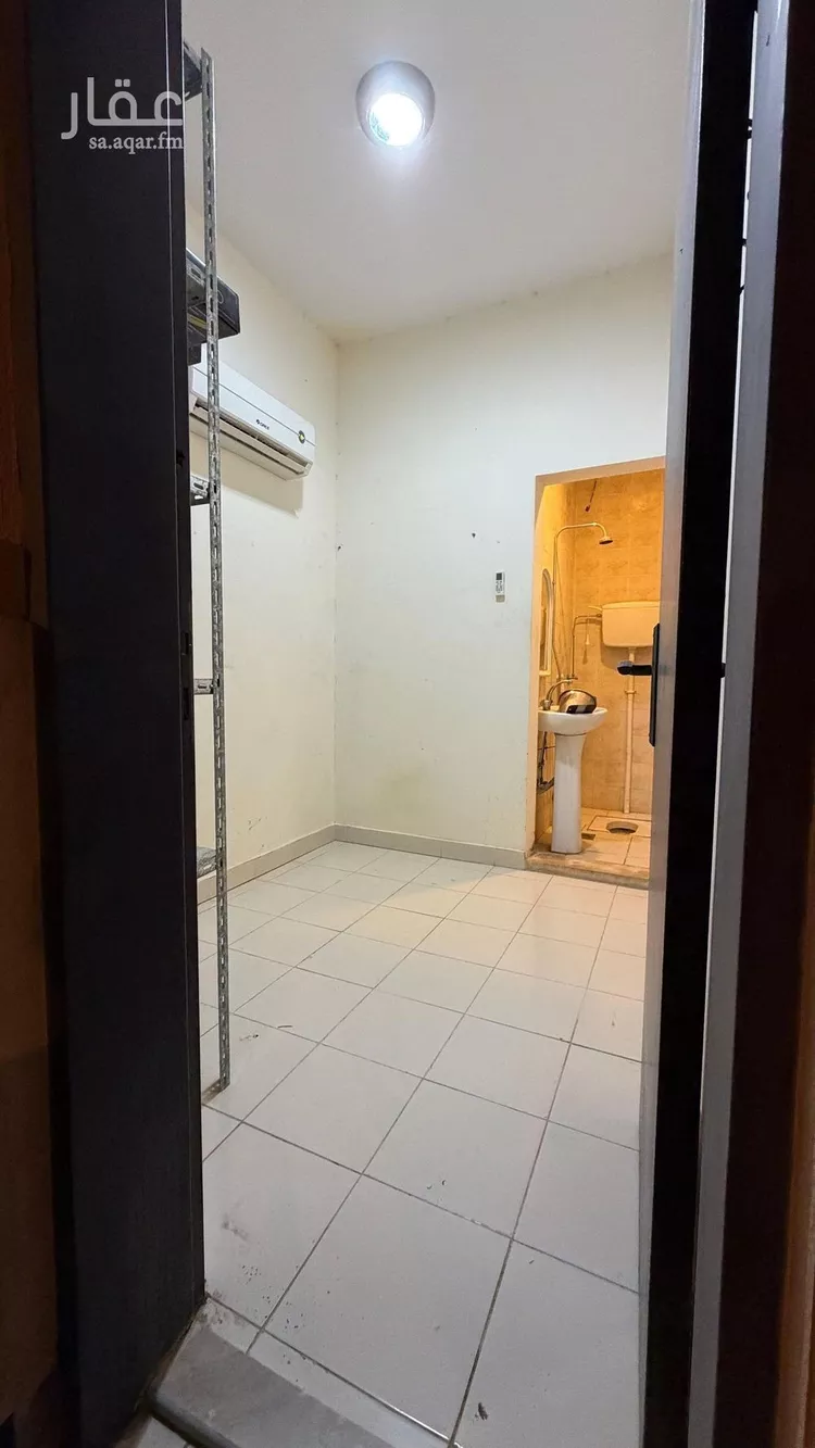 غرفة للإيجار في شارع علي المداح, حي عرقة, مدينة الرياض, منطقة الرياض