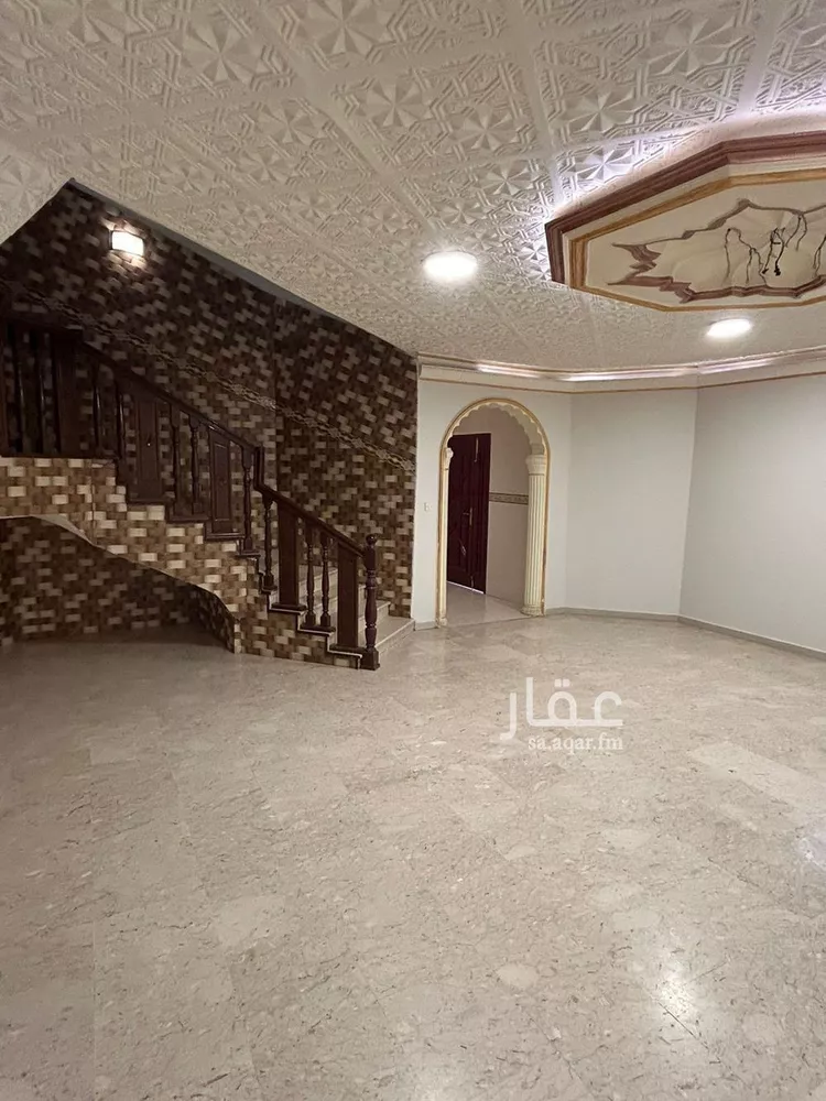 فيلا للبيع في شارع انس بن مبروك, حي الخالدية, مدينة المدينة المنورة, منطقة المدينة المنورة صورة 3