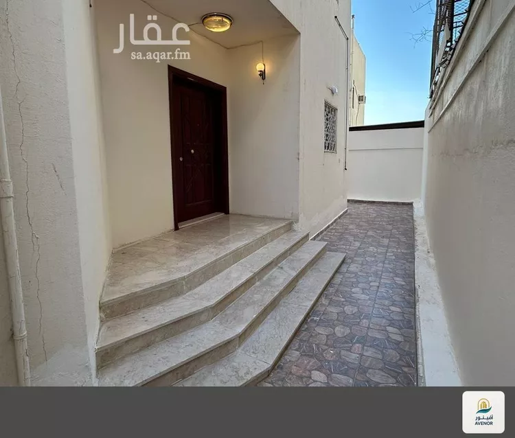 فيلا للبيع في شارع انس بن مبروك, حي الخالدية, مدينة المدينة المنورة, منطقة المدينة المنورة صورة 3