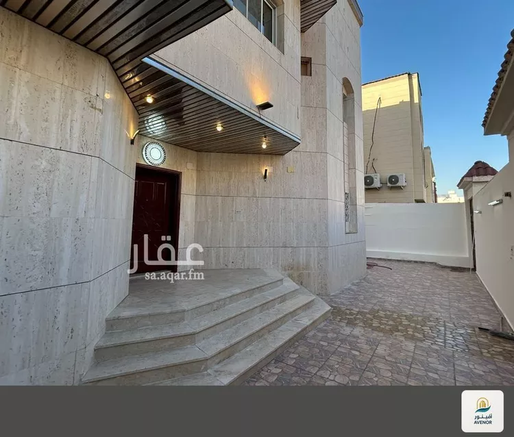 فيلا للبيع في شارع انس بن مبروك, حي الخالدية, مدينة المدينة المنورة, منطقة المدينة المنورة صورة 2