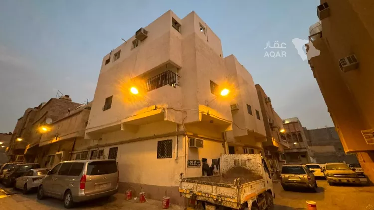 Building for Sale in Riyadh Umm Al Hamam Al Sharqi
