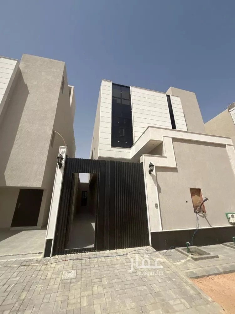 Floor for Sale in Riyadh Al Maizilah