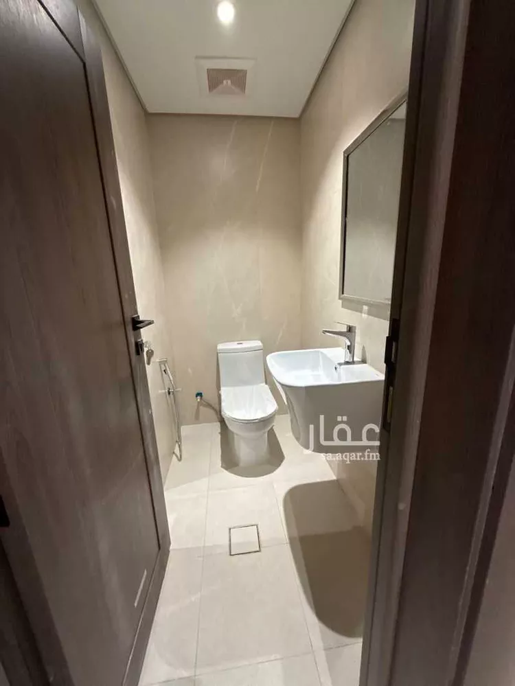 شقة للإيجار في شارع مساعد العنقري, حي الورود, مدينة الرياض, منطقة الرياض