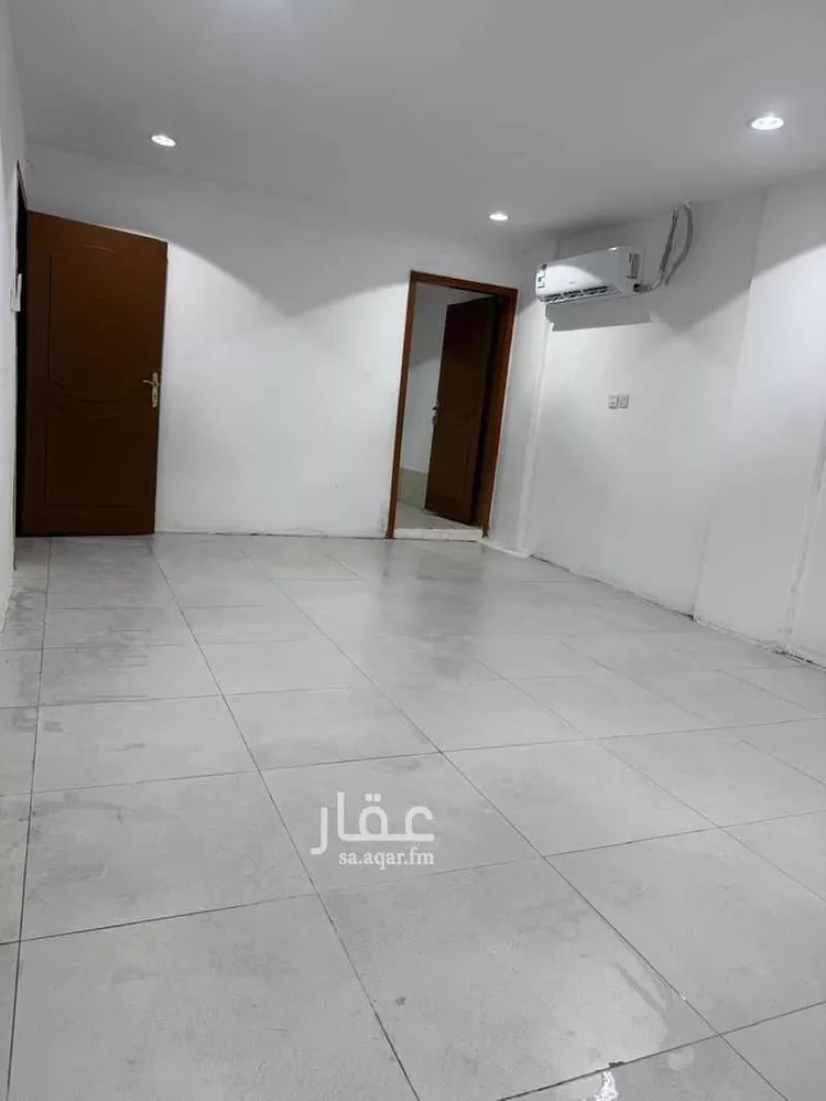 شقة للإيجار في شارع المهندس مساعد العنقري, حي الورود, مدينة الرياض, منطقة الرياض صورة 3