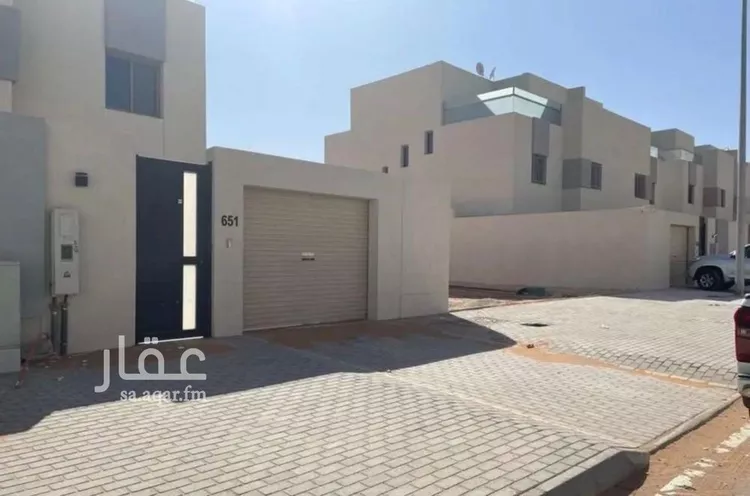 فيلا للإيجار في شارع عبدالباسط بن خليل, حي النرجس, مدينة الرياض, منطقة الرياض صورة 3