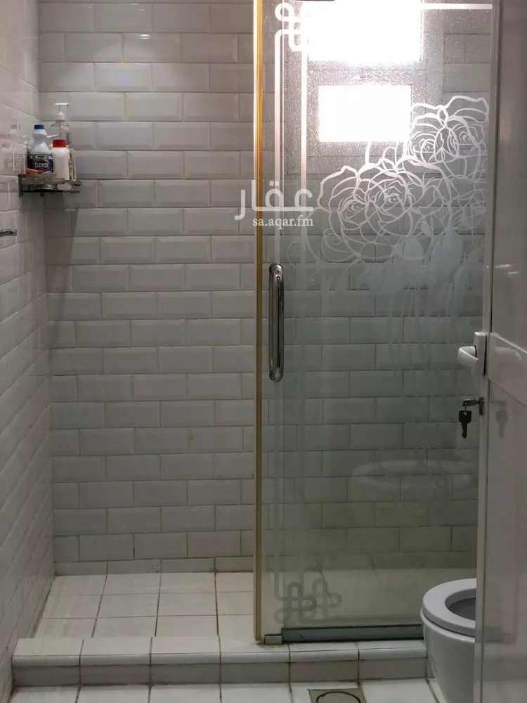 شقة للإيجار في شارع محمد بن عبدالعزيز الدغيثر, حي الملقا, مدينة الرياض, منطقة الرياض صورة 3
