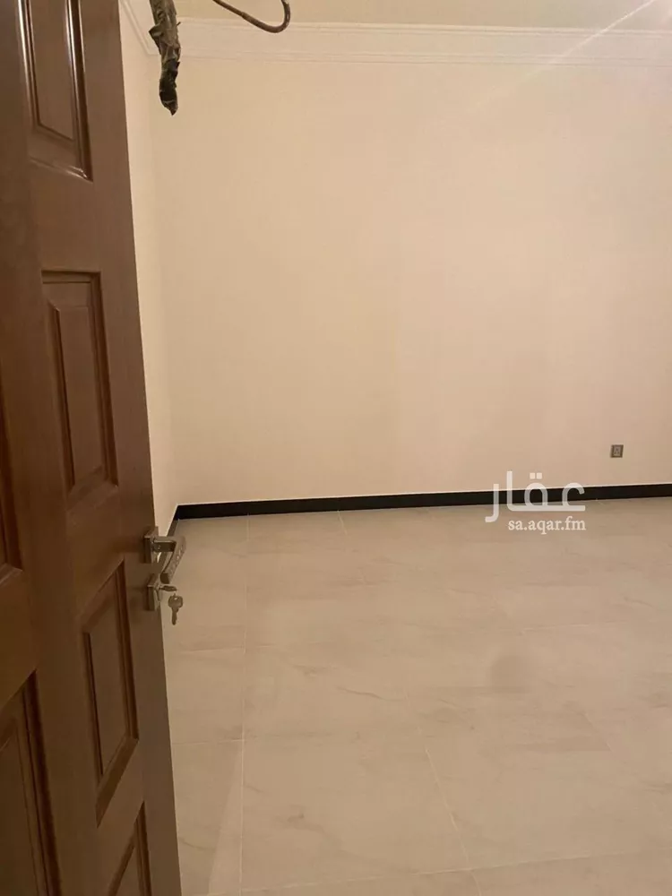 فيلا للإيجار في شارع العيينة, حي ظهرة لبن, مدينة الرياض, منطقة الرياض صورة 3