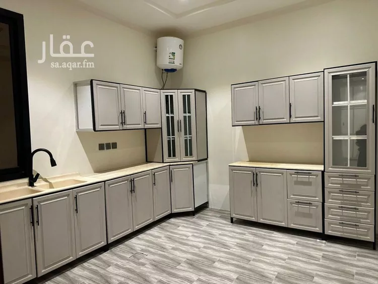 شقة للإيجار في شارع الجميل ابن حاتم, حي ظهرة لبن, مدينة الرياض, منطقة الرياض