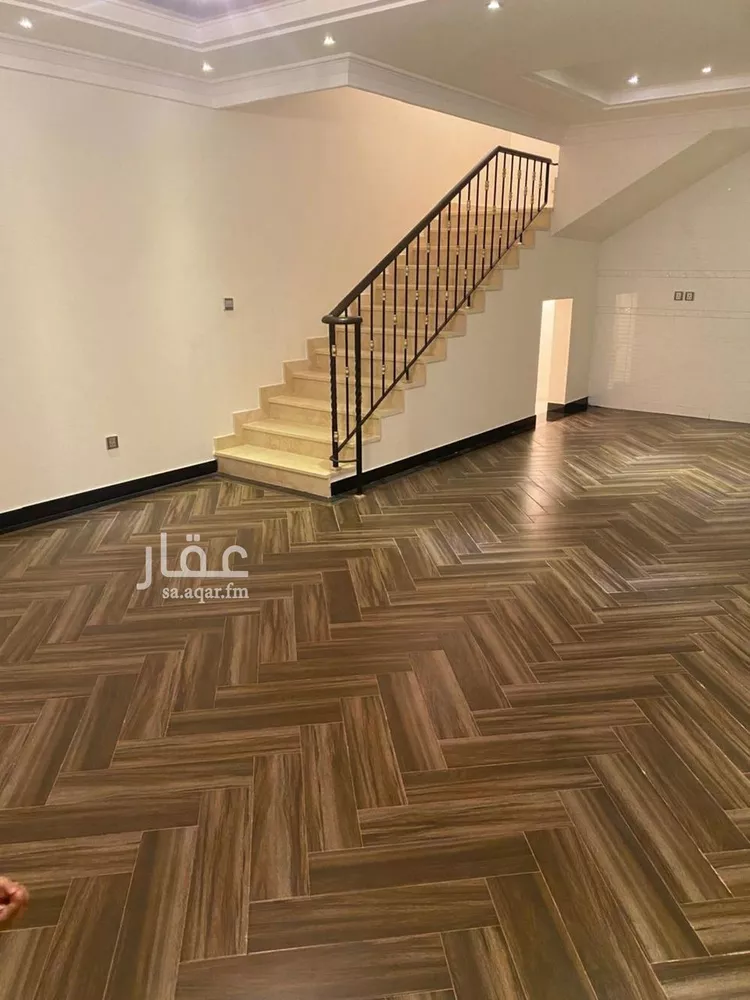 فيلا للإيجار في شارع العيينة, حي ظهرة لبن, مدينة الرياض, منطقة الرياض صورة 5