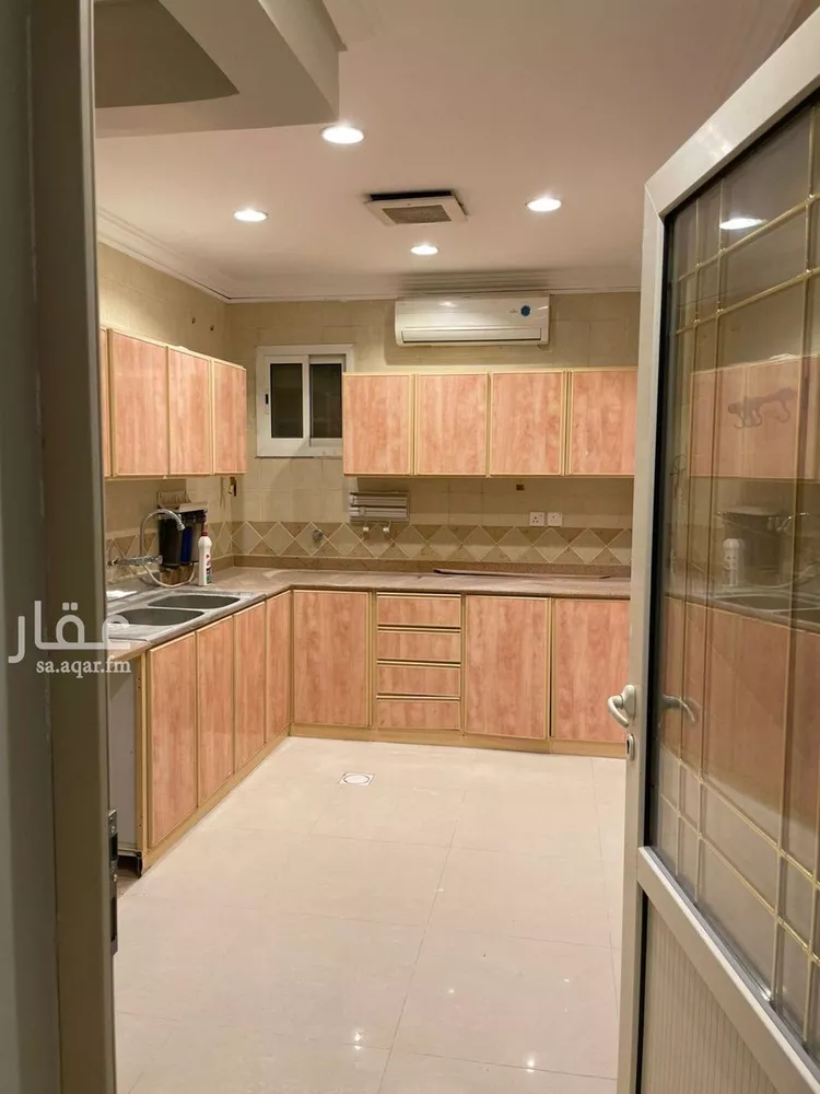 شقة للإيجار في شارع محمد بن عبدالعزيز الدغيثر, حي الملقا, مدينة الرياض, منطقة الرياض