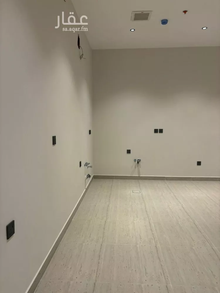 شقة للإيجار في شارع محمد بن ناصر المبارك, حي عرقة, مدينة الرياض, منطقة الرياض صورة 2