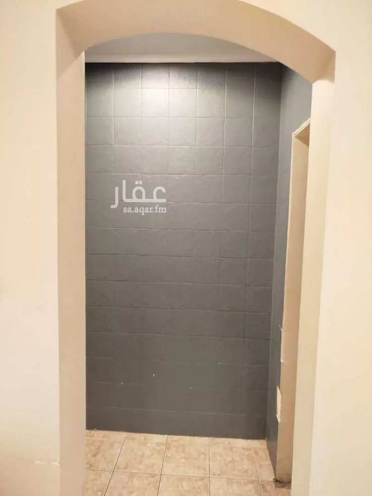 محل للإيجار في شارع الامير متعب ابن عبدالعزيز, حي الجامعيين, مدينة الدمام, المنطقة الشرقية صورة 3