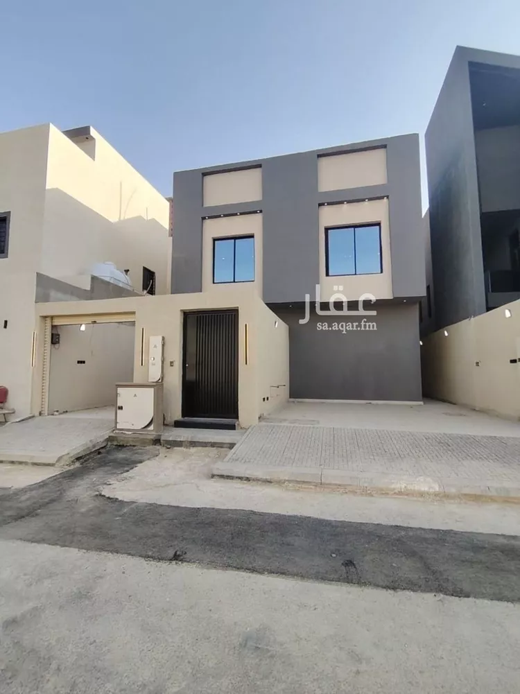 دور للبيع في شارع أبي عبدالله الصقلي, حي عكاظ, مدينة الرياض, منطقة الرياض صورة 2