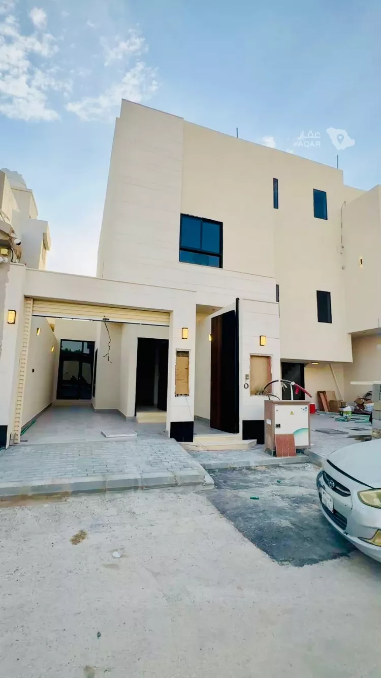 Floor for Sale in Riyadh Al Uraija Al Gharbiyah