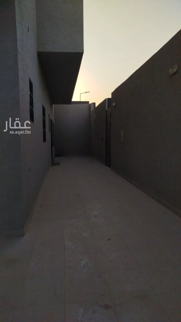 فيلا للإيجار في شارع عبدالخالق بن أبي طاهر, حي عكاظ, مدينة الرياض, منطقة الرياض صورة 2